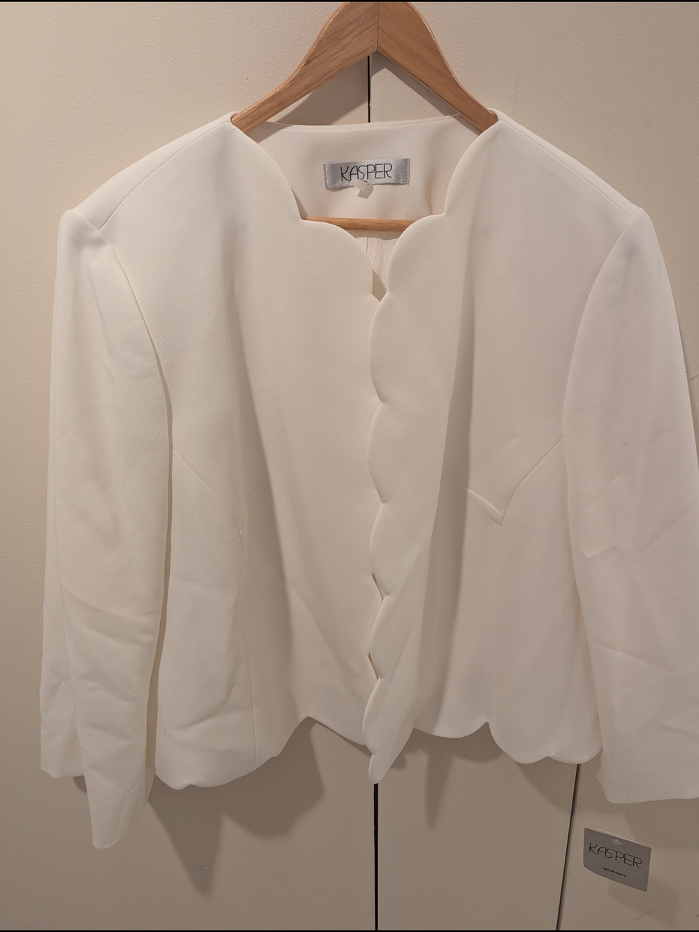 NWT Kasper Women's Cream Scallop-Edge Blazer & Sheath Dress Suit Size 18W - Picture 2 of 13